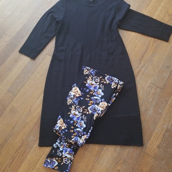 Last 1! Black floral soft leggings - Picture 2 of 2